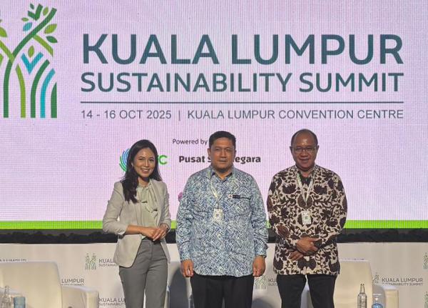 Bupati Banyumas, Sadewo Tri Lastiono, menjadi salah satu pembicara dalam sesi Mayor’s Dialogue pada ajang Kuala Lumpur Sustainability Summit 2025 (KLSS 2025). (Foto: Istimewa)