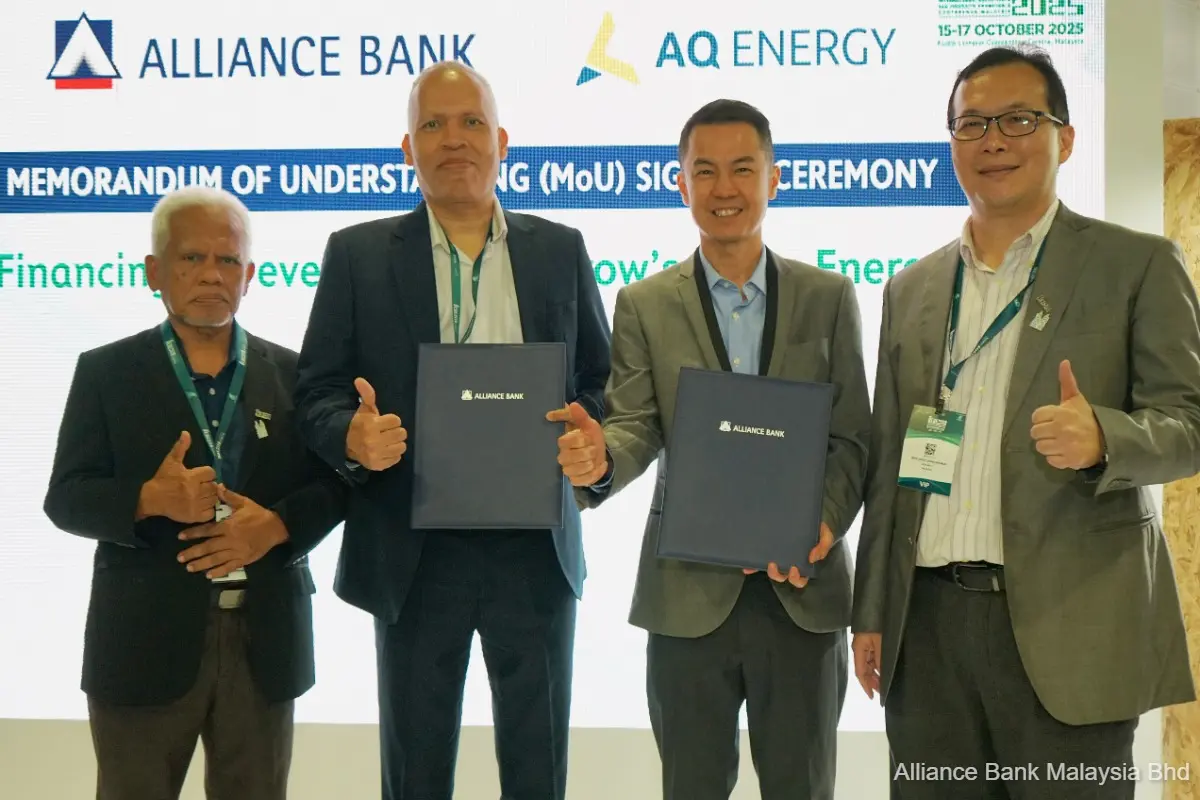From left: Malaysian Green Technology and Climate Change Corporation (MGTC) board member Ismail Mohd Amin, AQ Energy CEO Hatim Salleh, Alliance Bank chief sustainability officer Roy Heong, and MGTC board member Datuk Leong Kin Mun.